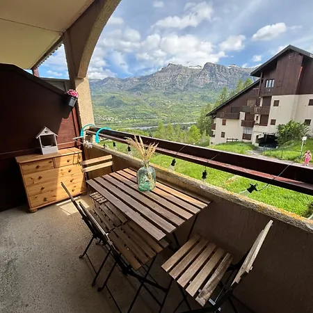 Studio Confortable Et Chaleureux, Vue Magnifique Saint-Leger-les-Melezes Exterior photo