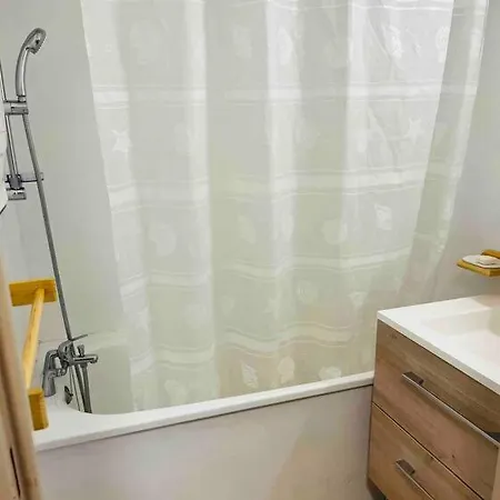 Studio Confortable Et Chaleureux, Vue Magnifique Saint-Leger-les-Melezes Exterior photo